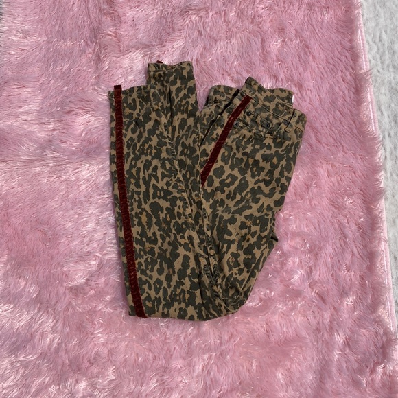 Zara Woman leopard print leggings with velvet stripe on the side size 2 - Picture 6 of 8